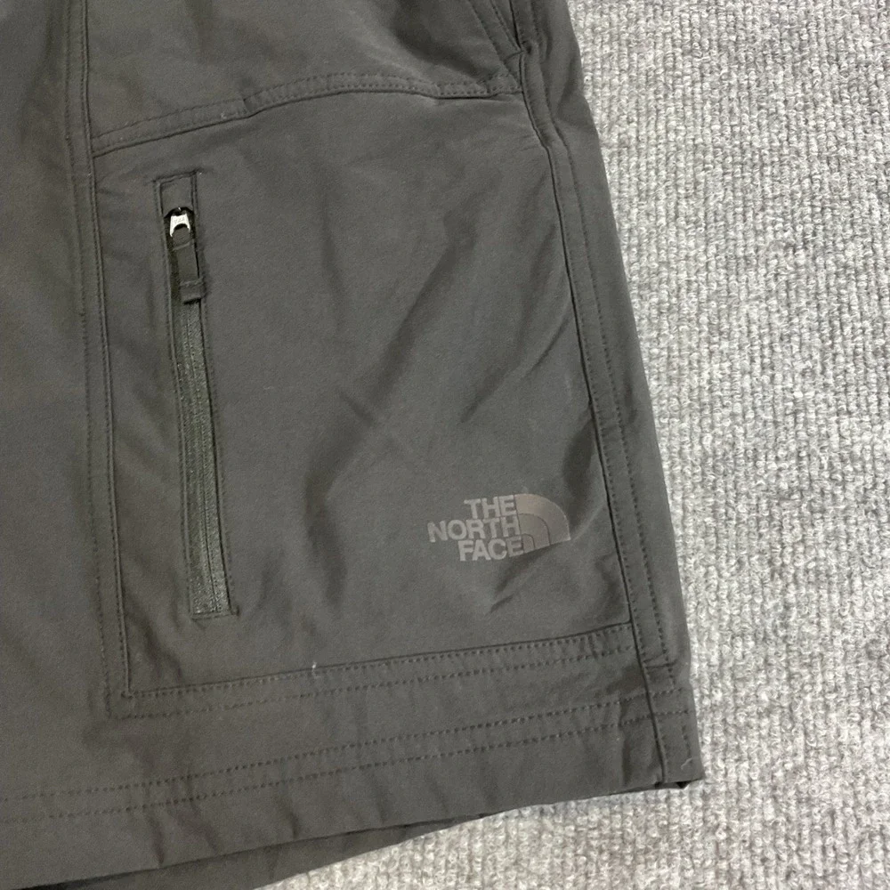 The North Face Mens Hiking Shorts 34 Black Stretch ZipPocket Outdoor Performance